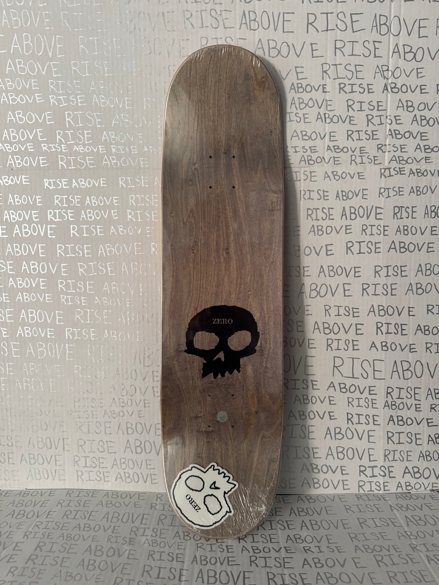 Zero 3 skull w/ flames 8.5”